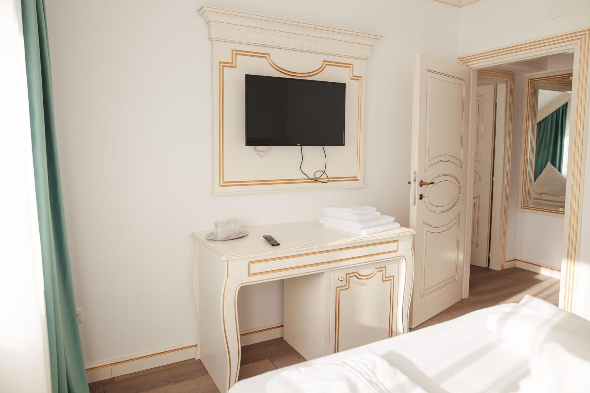 Hotel Miruna Simbata de Sus Ngoại thất bức ảnh